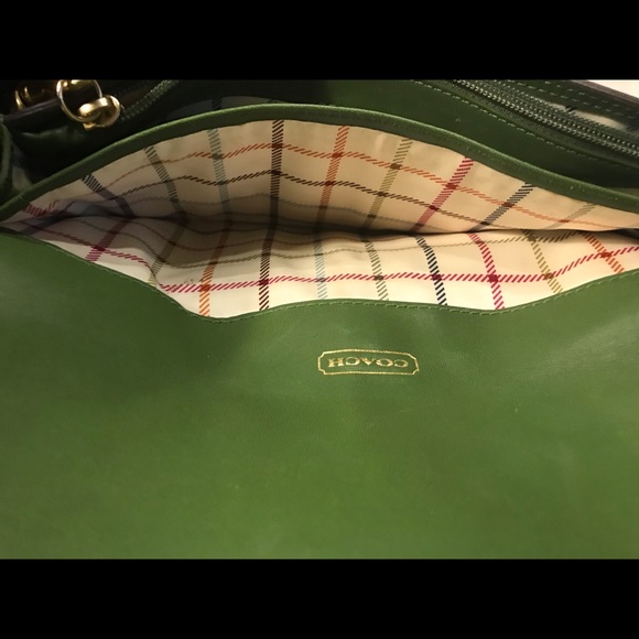 AUTHENTIC COACH CLUTCH PURSE - Picture 3 of 5